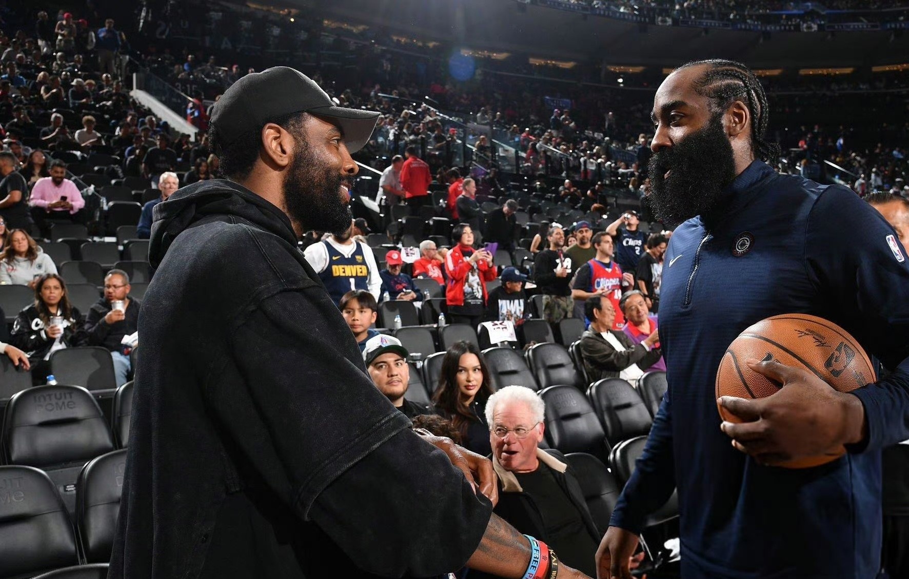 开云体育-赛地聚焦：国王杯窗口期热度飙升，费城76人扳平良机，更衣室稳定，更衣室氛围转暖的简单介绍